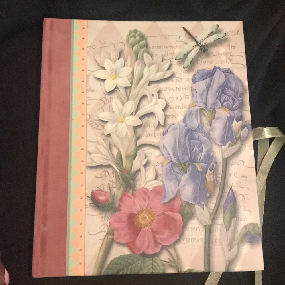 Floral Design Photo Albums - Picture 2 of 5